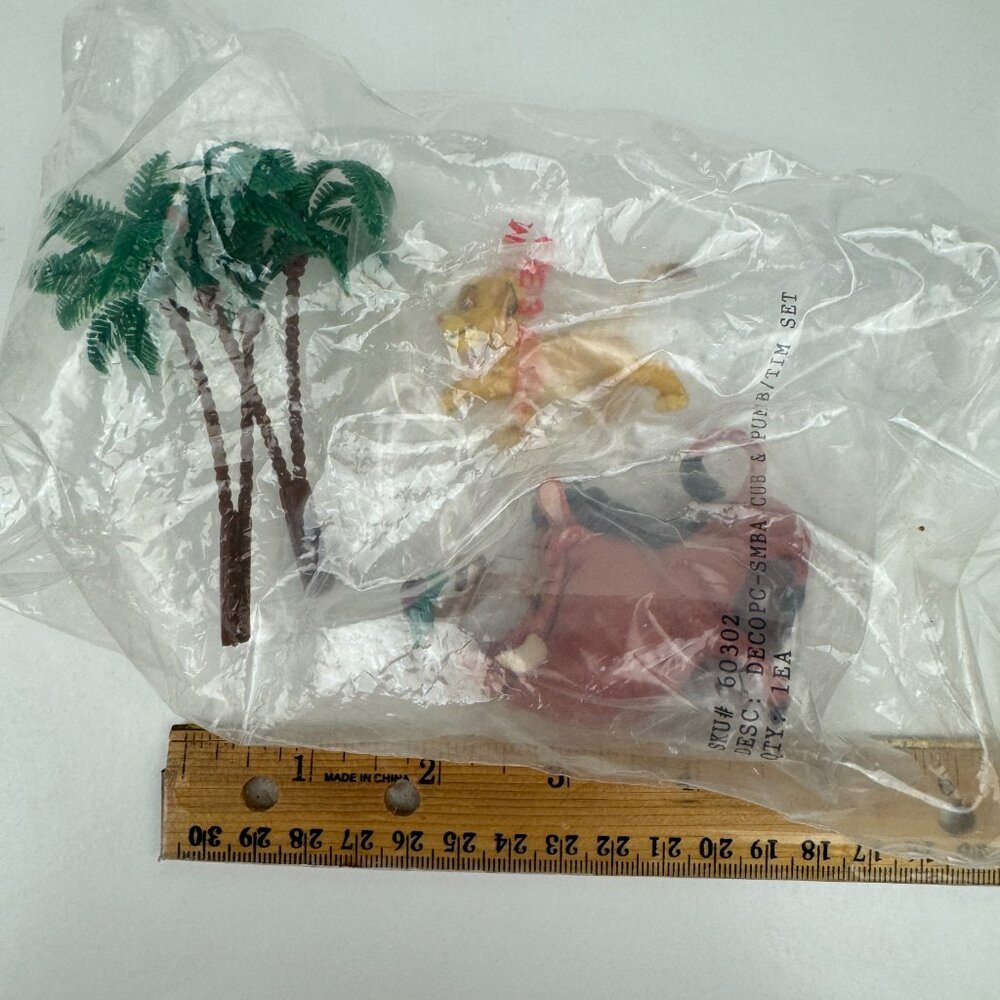 Sealed Vtg 90s‎ Lion King Simba Timon Pumbaa Cake Topper w Palm Trees Applause
